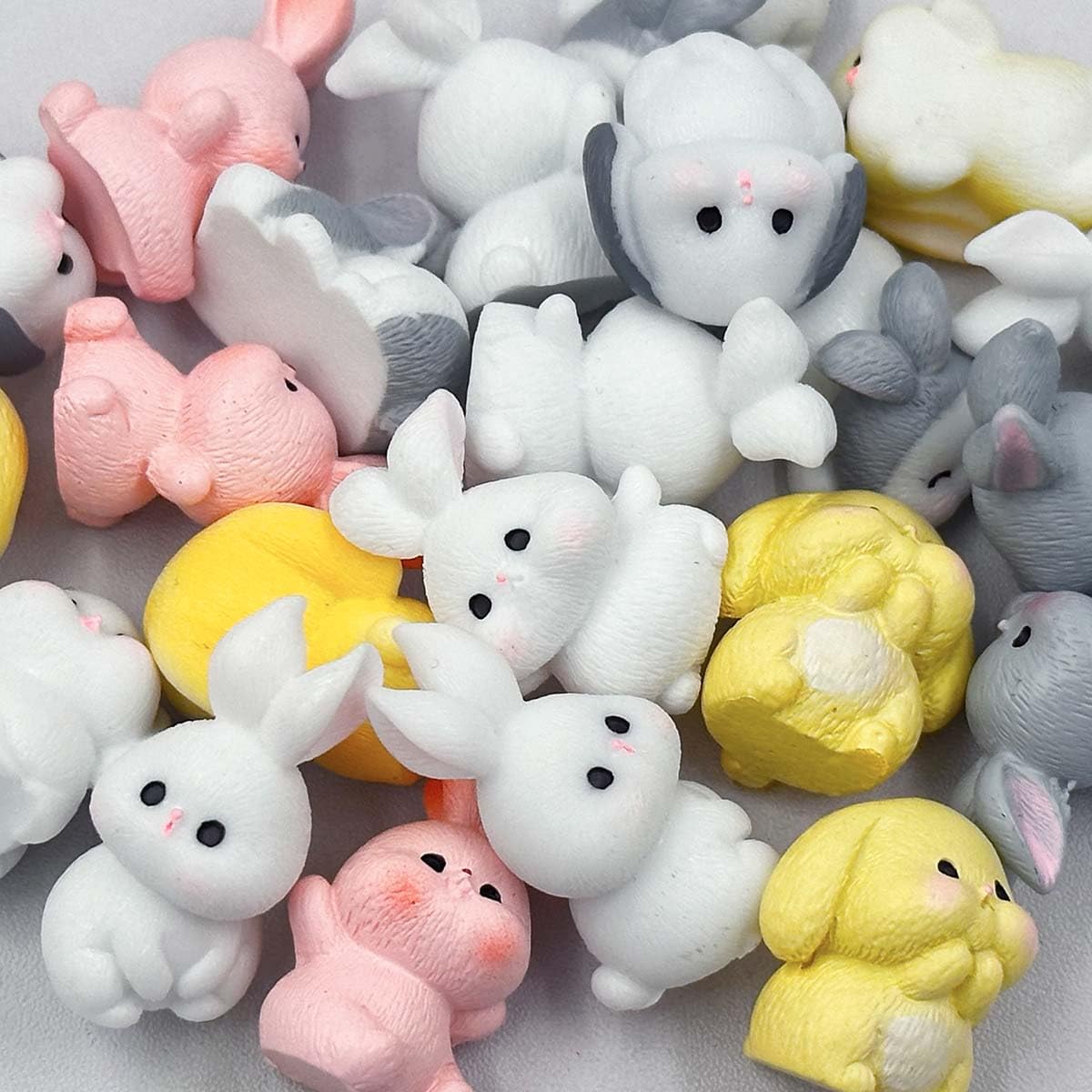 Suartus Easter figures perfect for micro landscapes and seasonal displays.