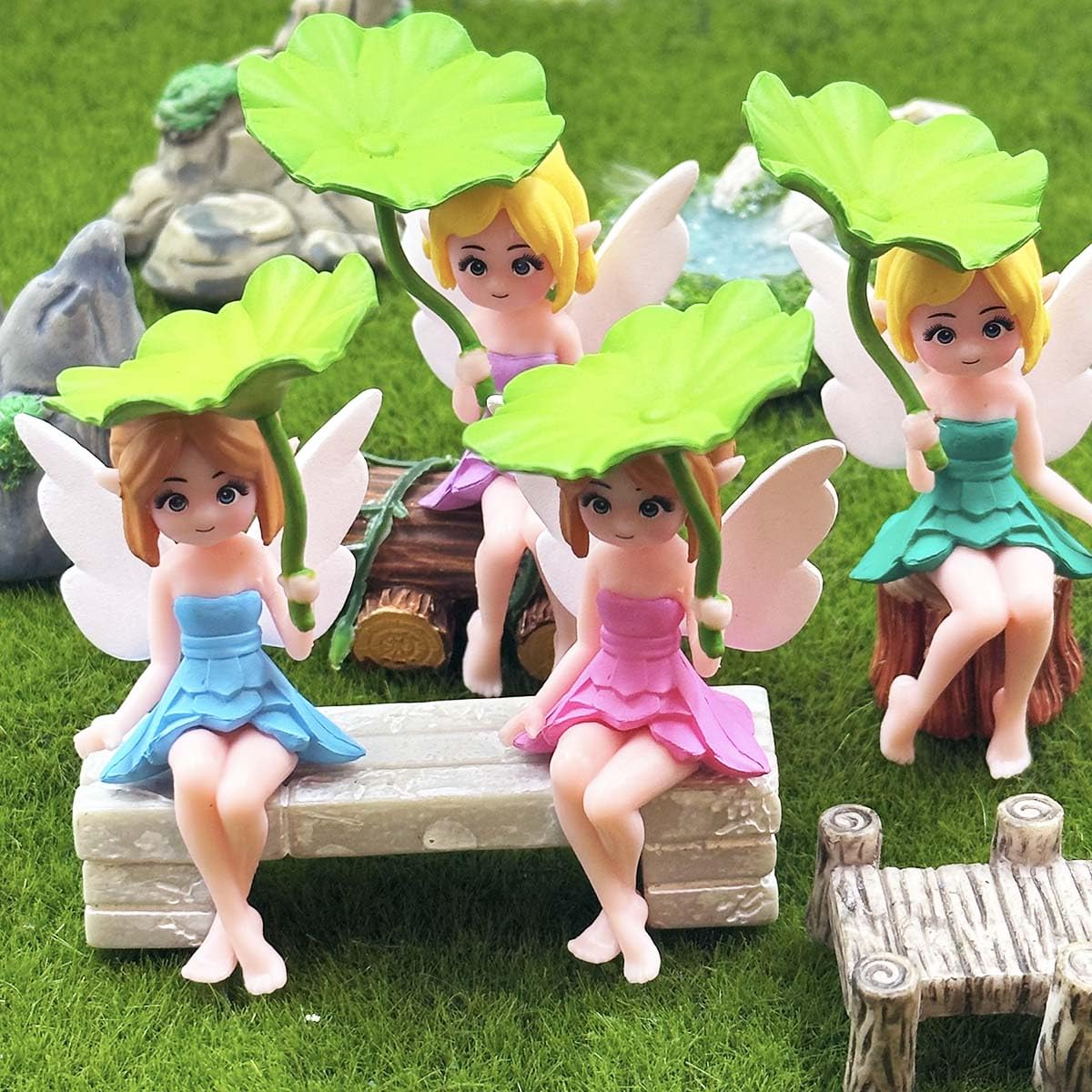 Suartus tiny elf figurines fit small pots and micro landscapes gracefully