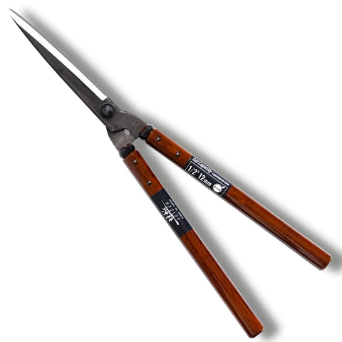SUIZAN hedge shears 22.6-inch blade closeup for clean, precise trims.