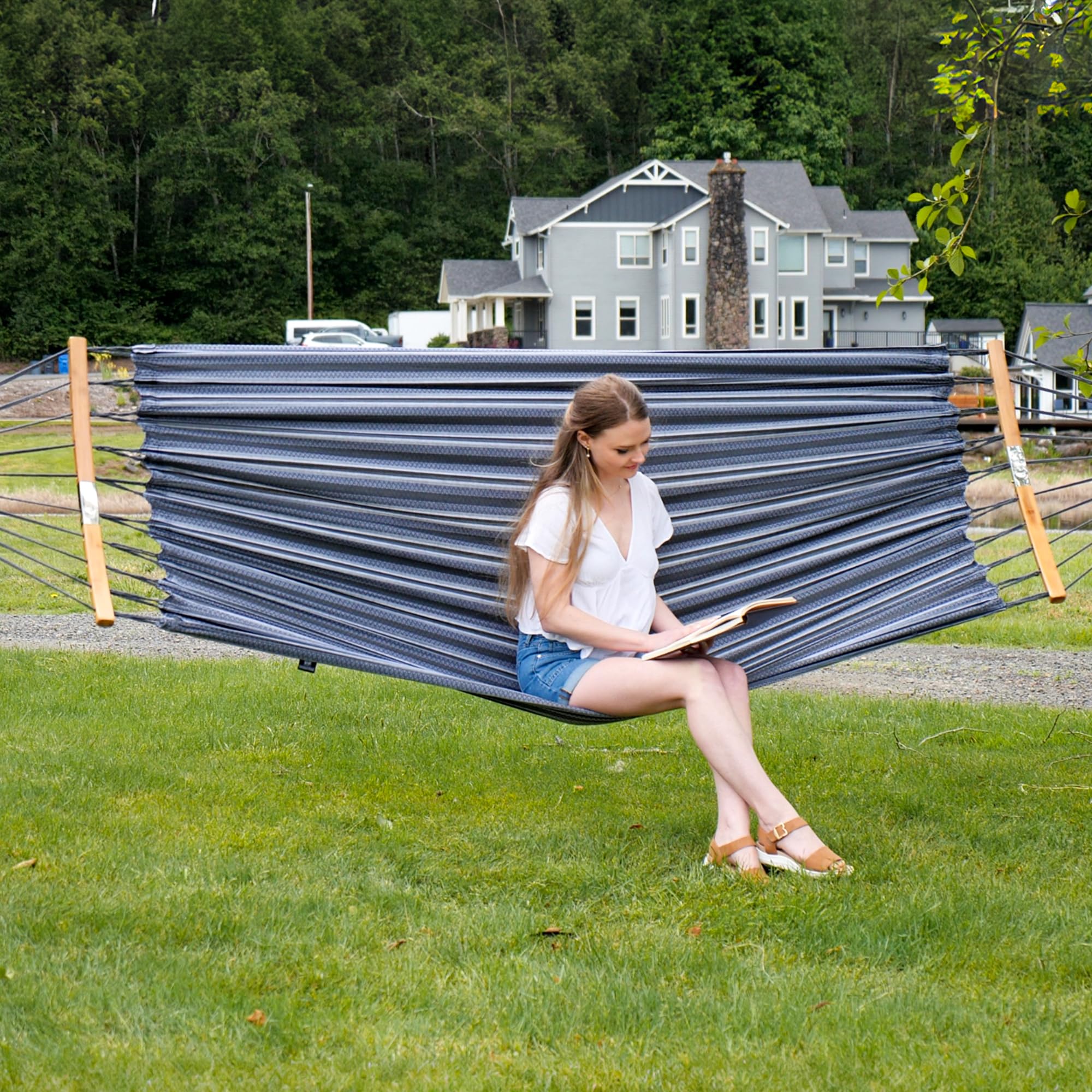 SUNCREAT Hammock bed fabric 78x63 inches offers roomy two-person relaxation