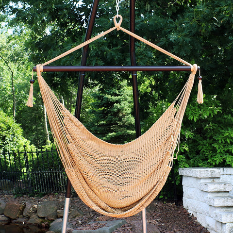 Sunnydaze Caribbean XL chair demonstrating versatile hanging options