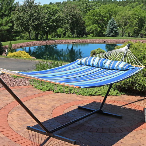 Sunnydaze hammock with wooden spreader bars close-up for stable entry.