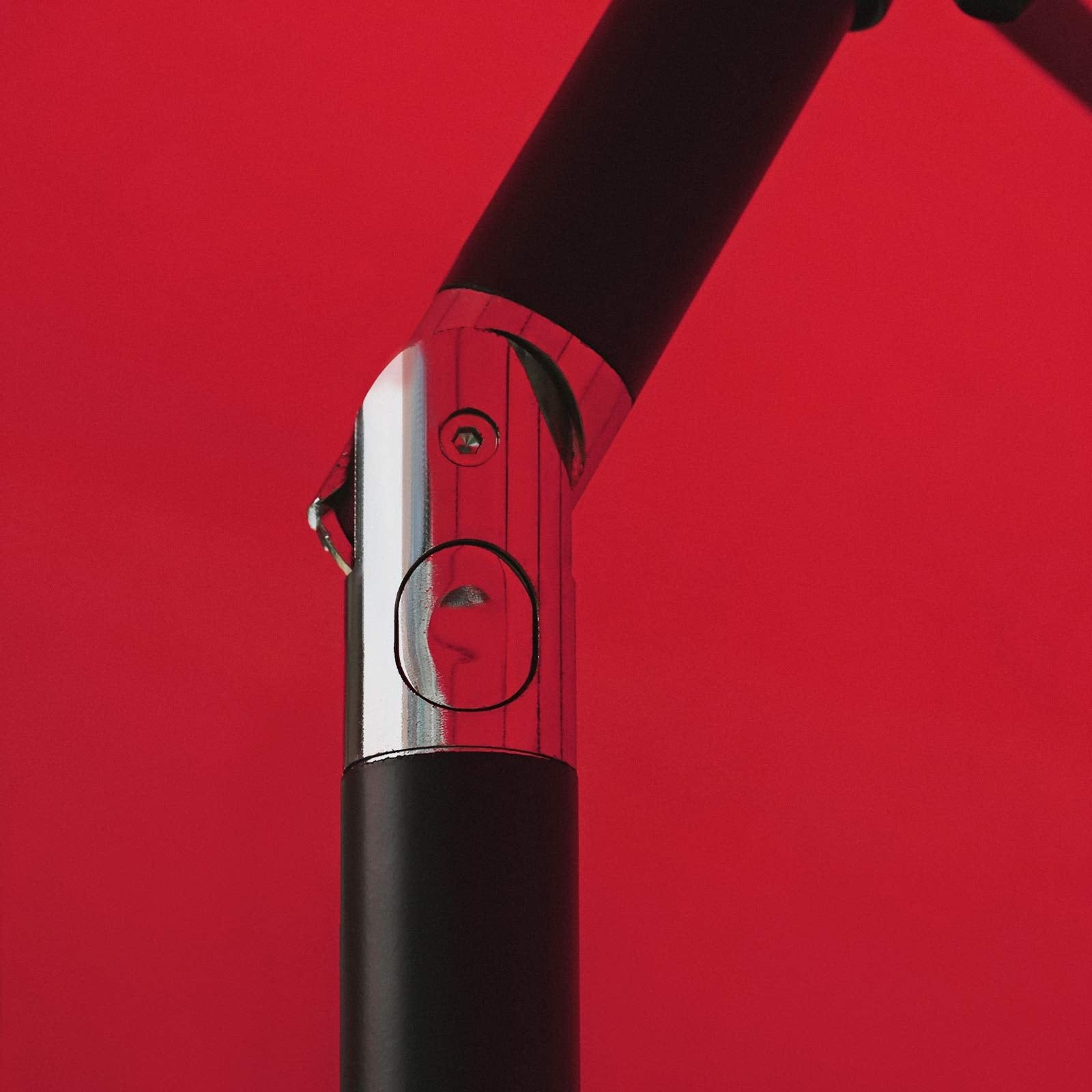 Sunnyglade red umbrella with a smooth crank for simple opening.