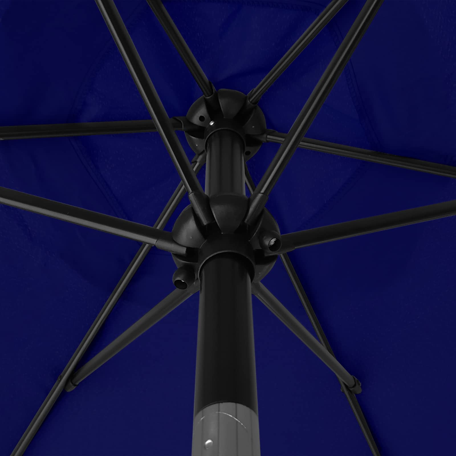 Sunnyglade lightweight aluminum pole resists rust for simple handling.