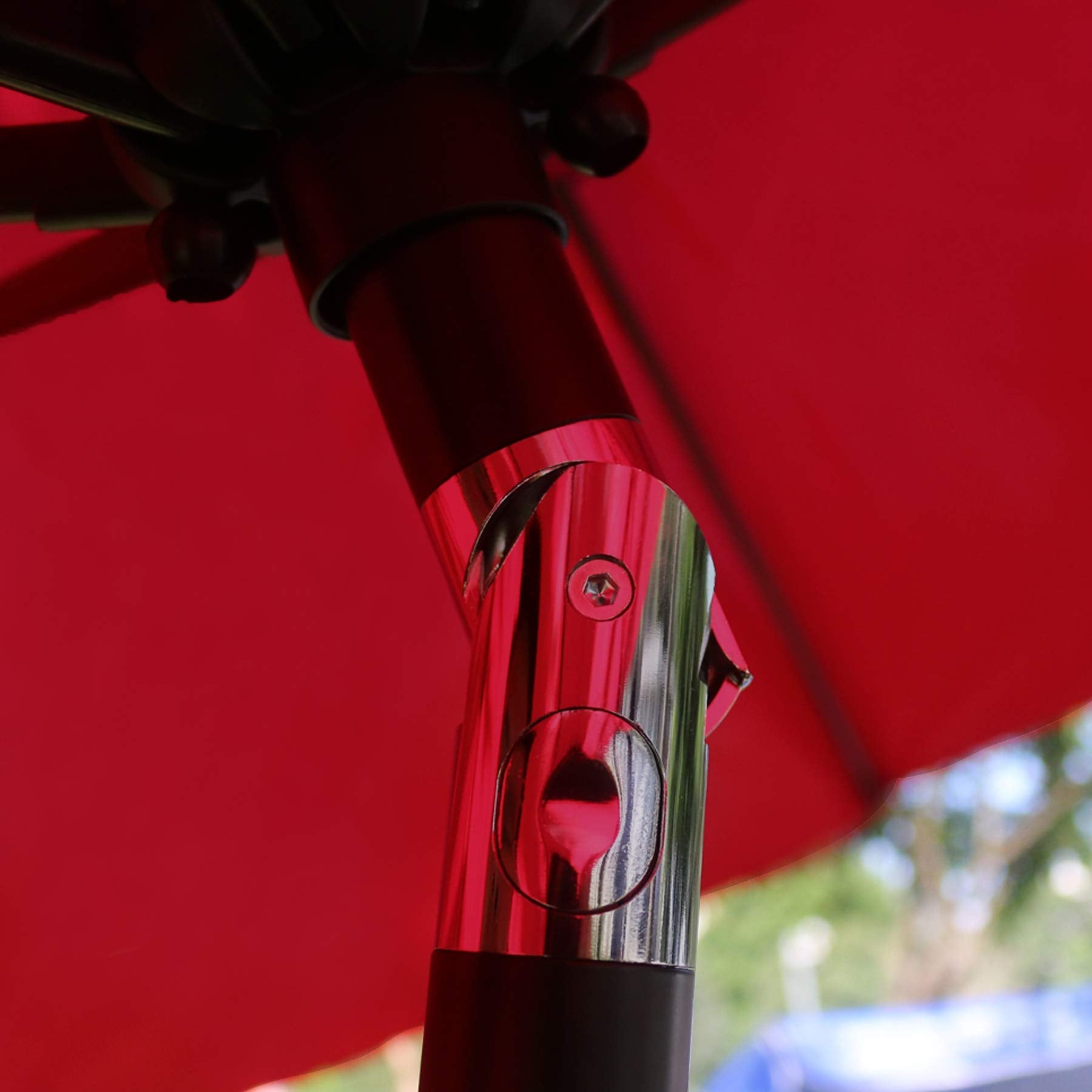 Sunnyglade 9ft umbrella with 8 ribs provides strong shade coverage