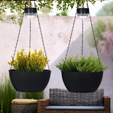 SUNNYPARK drain plug helps prevent overwatering in sunny balconies.