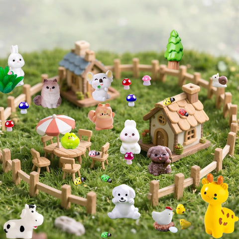 SUNPROUND lion detail provides bold character for mini scenes