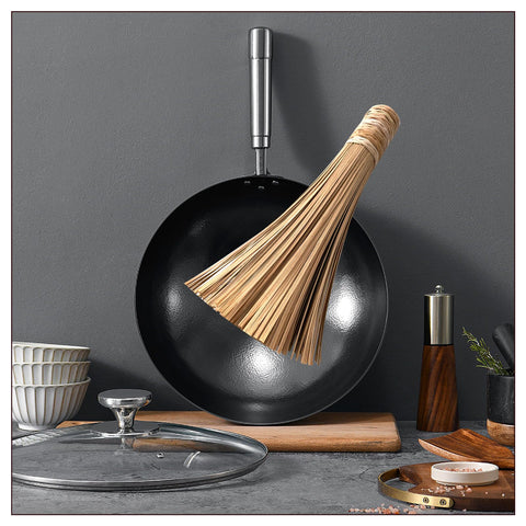 SUNRISE Bamboo Wok Brush quick-clean design saves scrubbing time