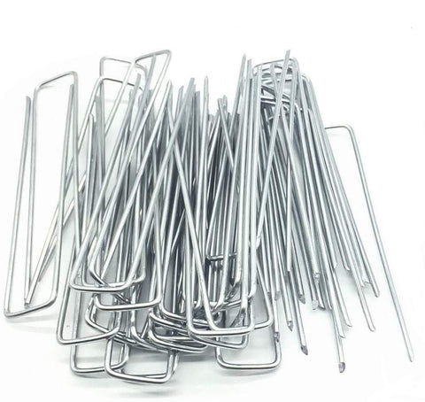 Bulk 100-pack of SuperMMarK landscape stakes displayed for bulk projects.