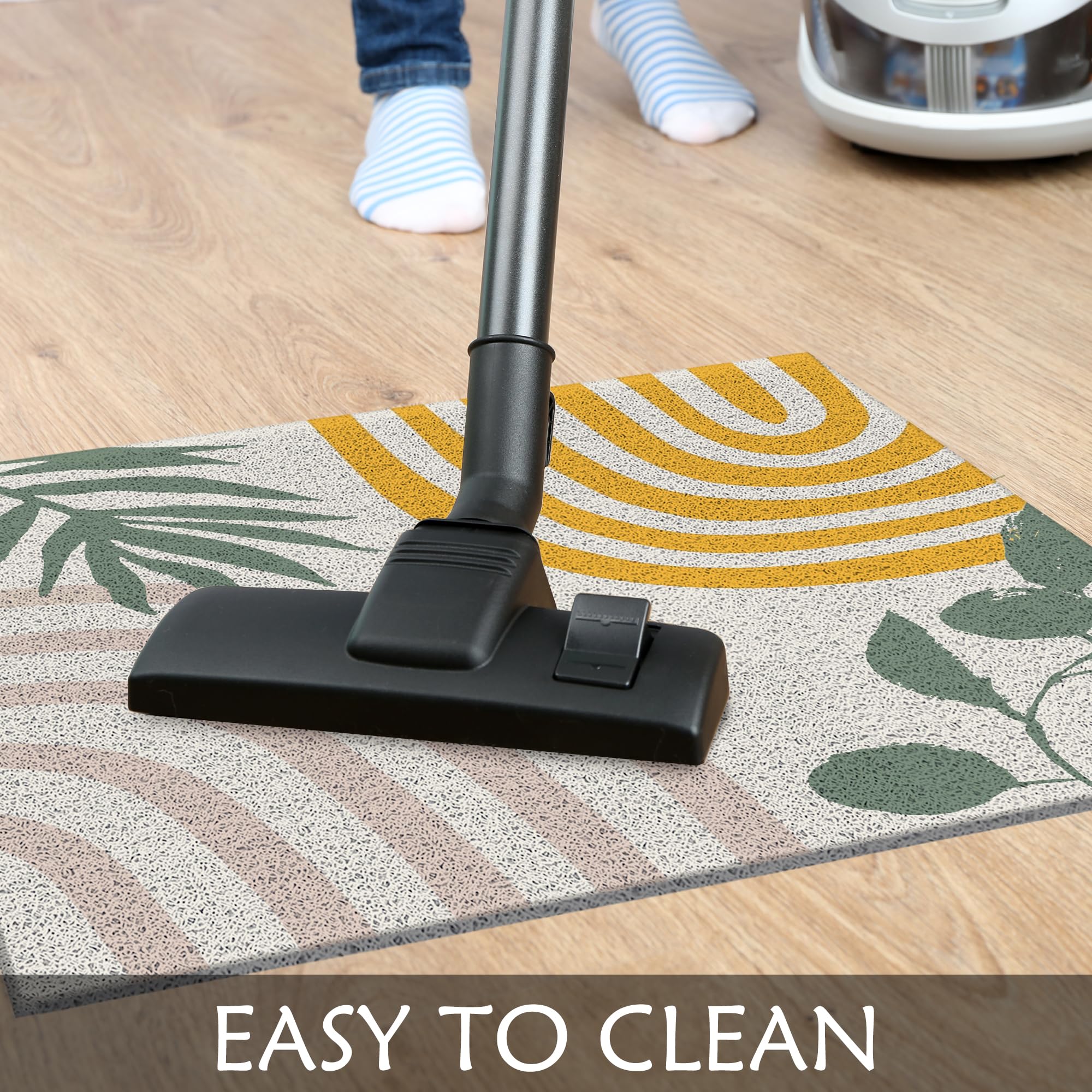 Supwhd Boho Welcome mat makes a practical, stylish gift for entrances.