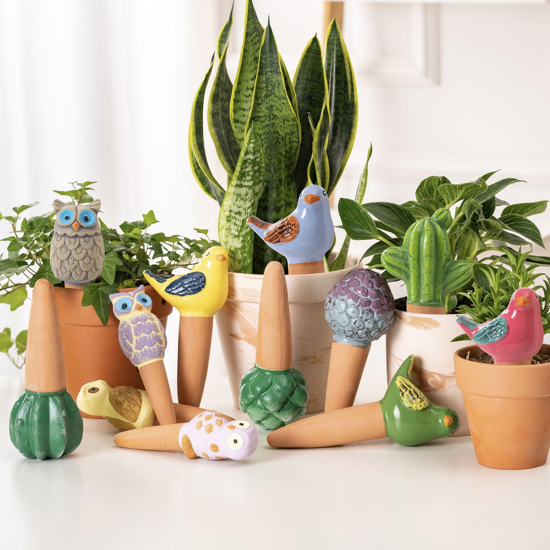SURE YUESI in-use setup, easy fill and insert for hands-off plant care.