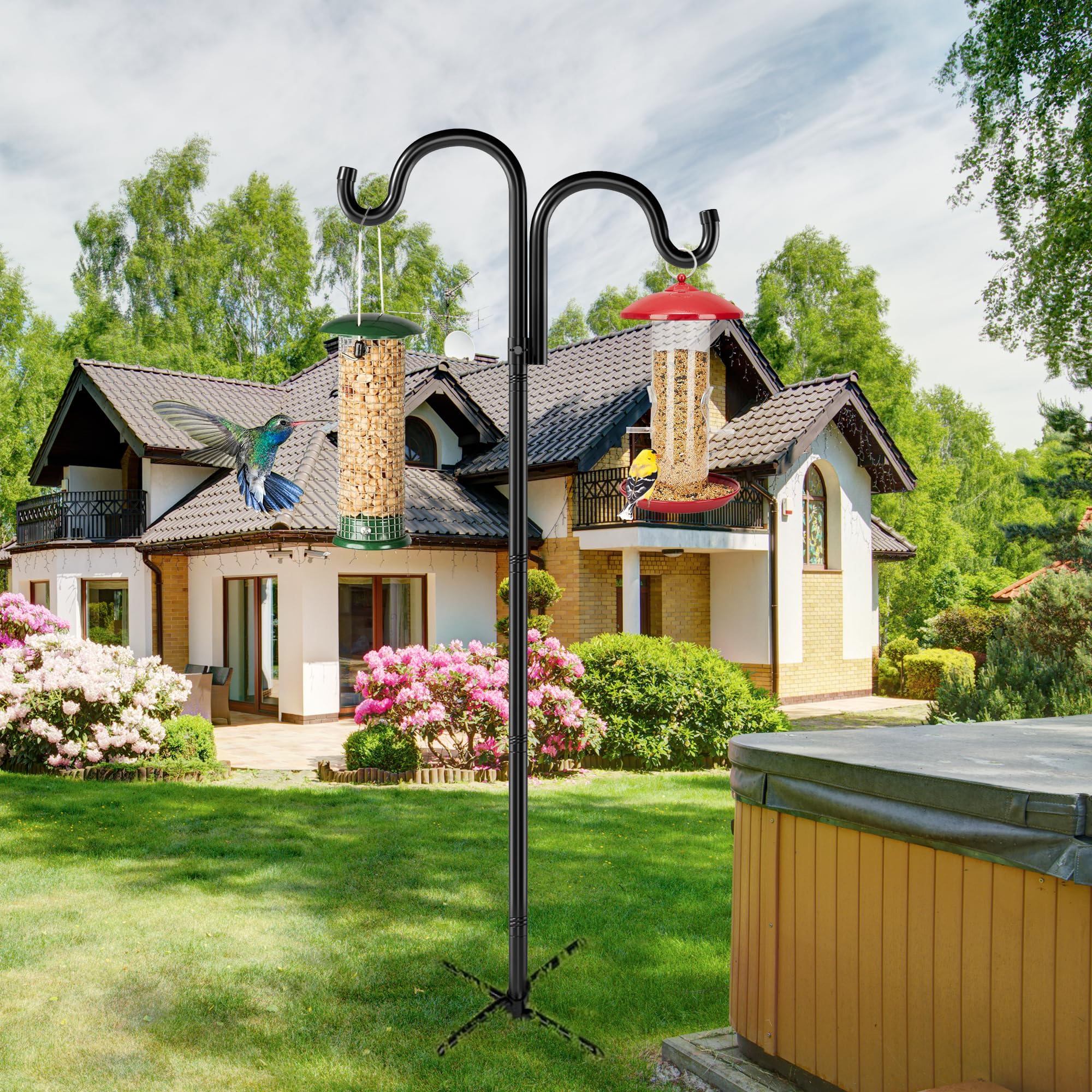 Surprizo ground-stake pointed-end allows easy insertion into lawn or garden beds