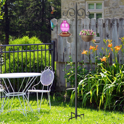 Surprizo easy-assembly pole keeps outdoor décor secure and aligned.