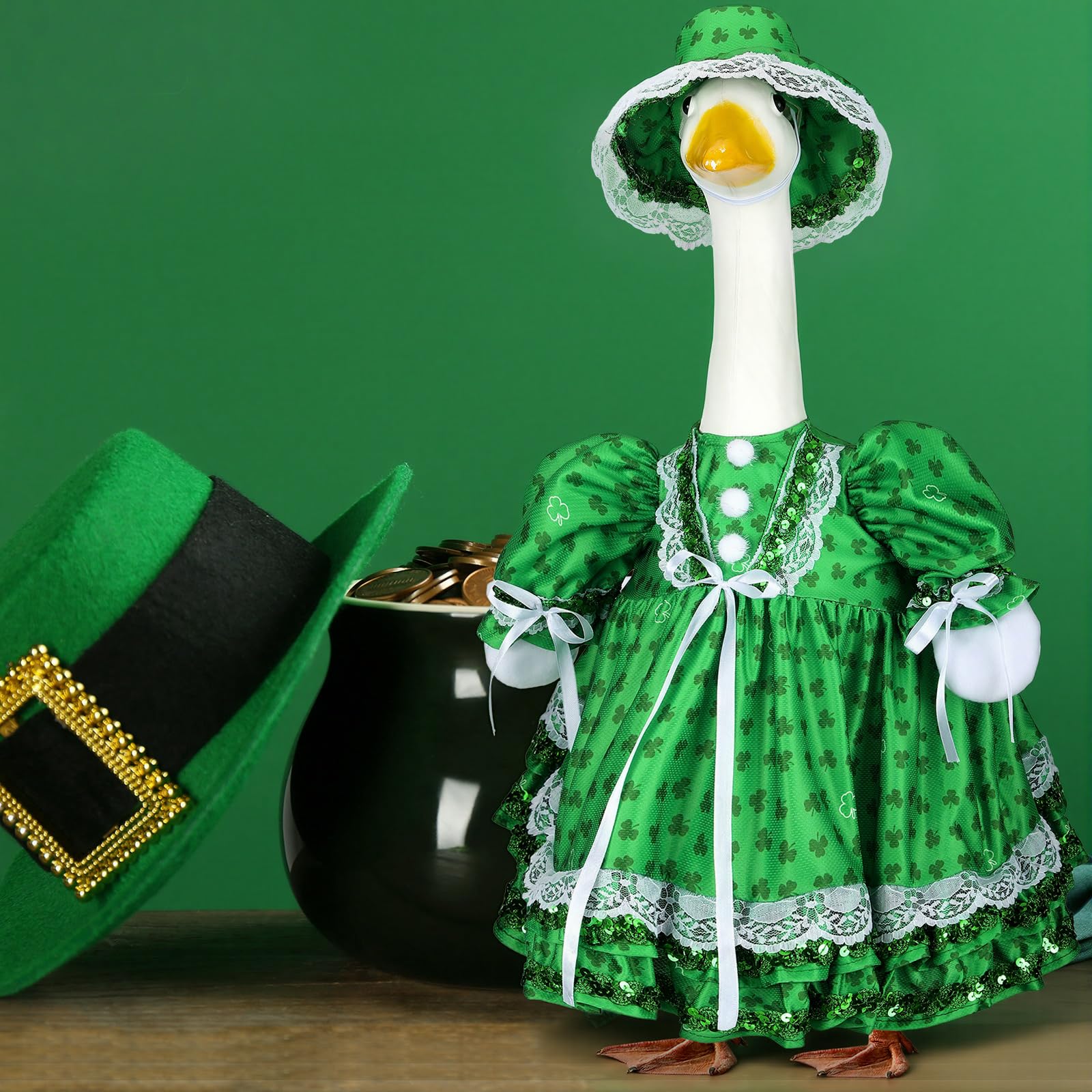 Suzile easy to dress goose outfit design for quick yard surprises