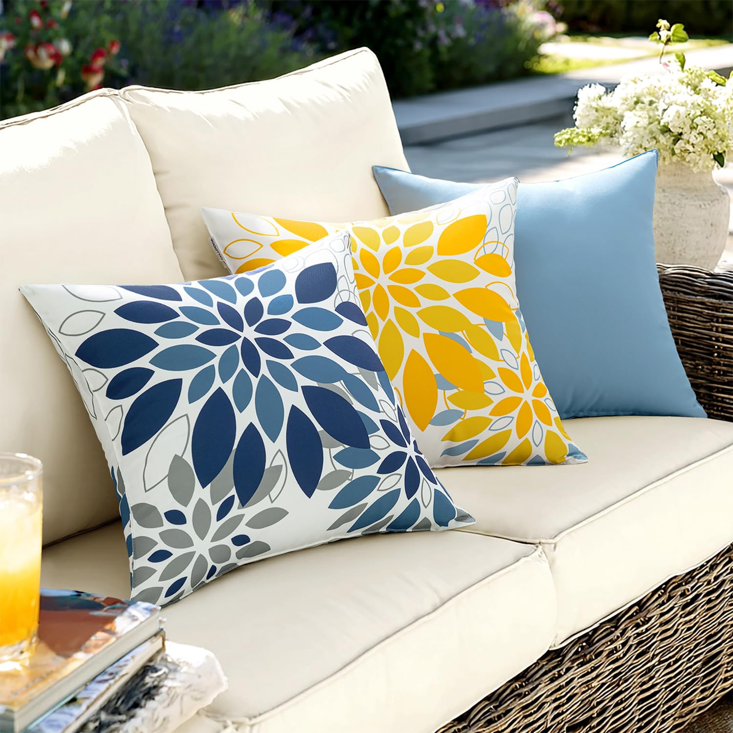 SWANCOCO 18x18 insertless cushion cover for easy outdoor styling.