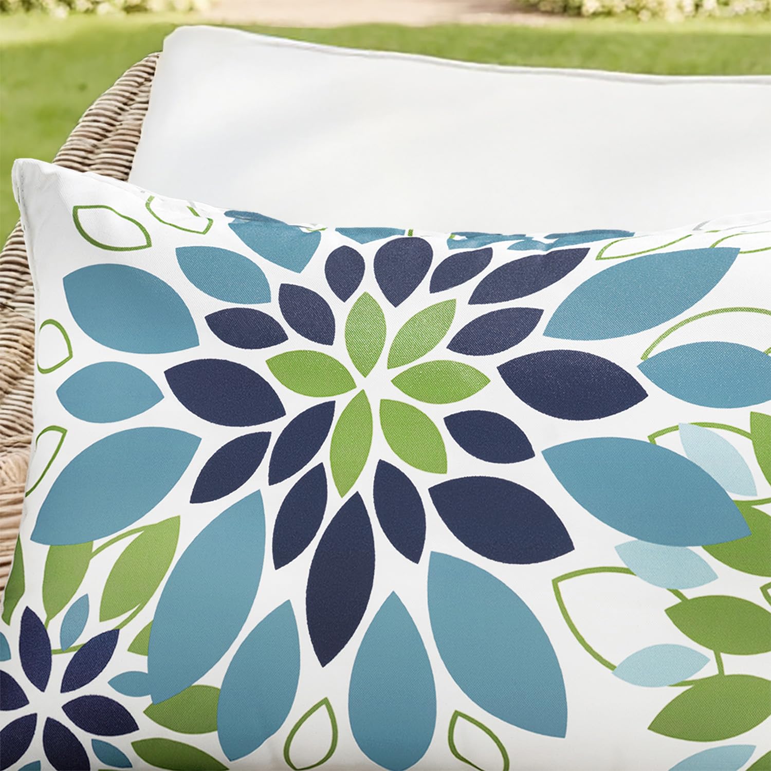 SWANCOCO vibrant blue-green floral print enhances porches and patios