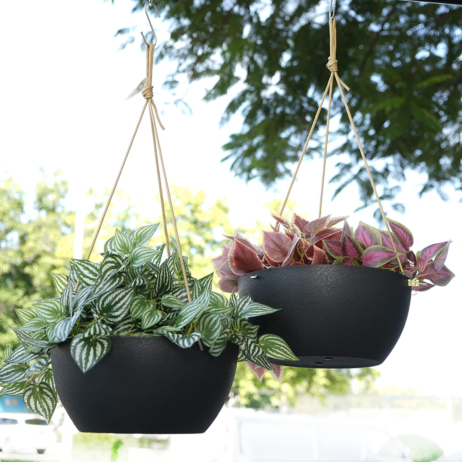 SwinDuck plastic planter close-up shows durable, lightweight material.