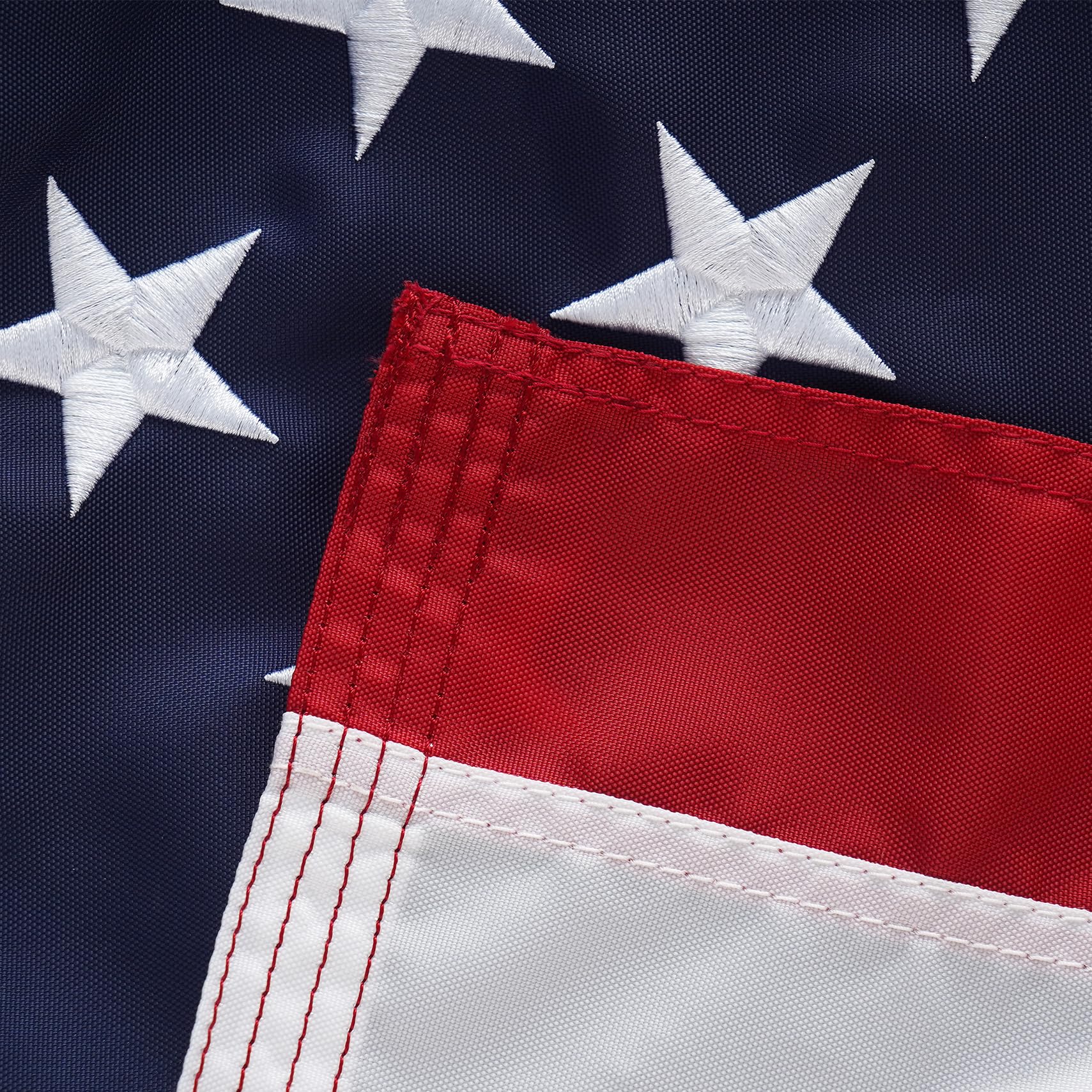 SYII flag with reinforced fly edge to resist wear