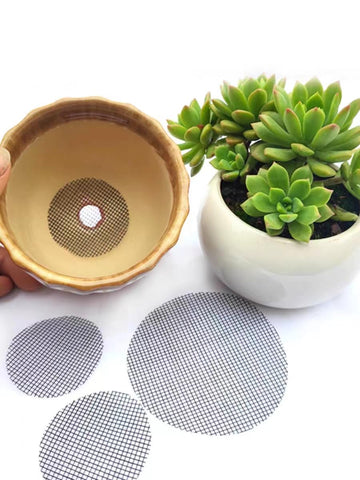 Easy-clean Sylken mesh pad pack ready for storage and reuse.