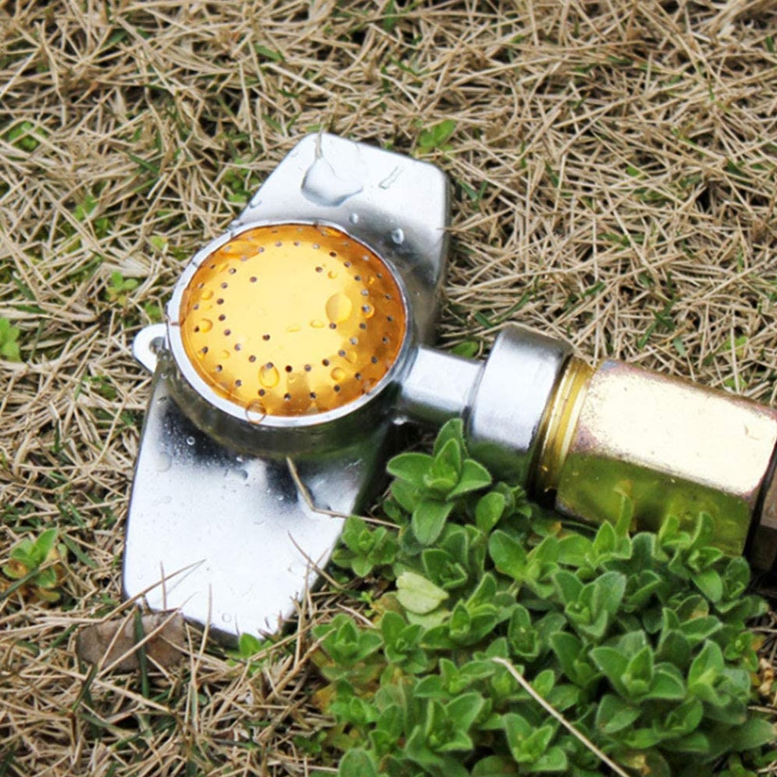 SYOOY metal body offers durability and longevity for garden watering.