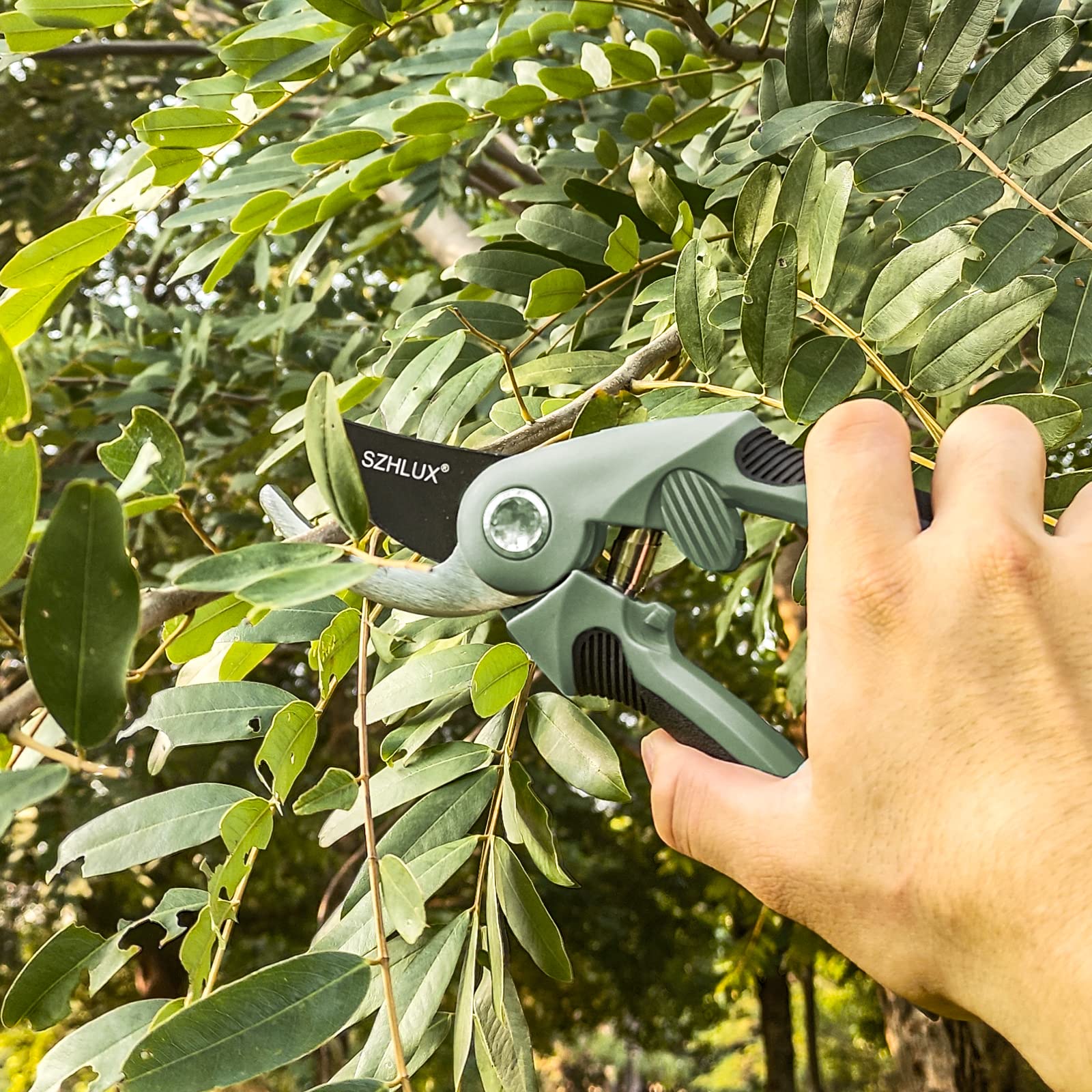 SZHLUX pruning shears ergonomic design suited for medium to large hands