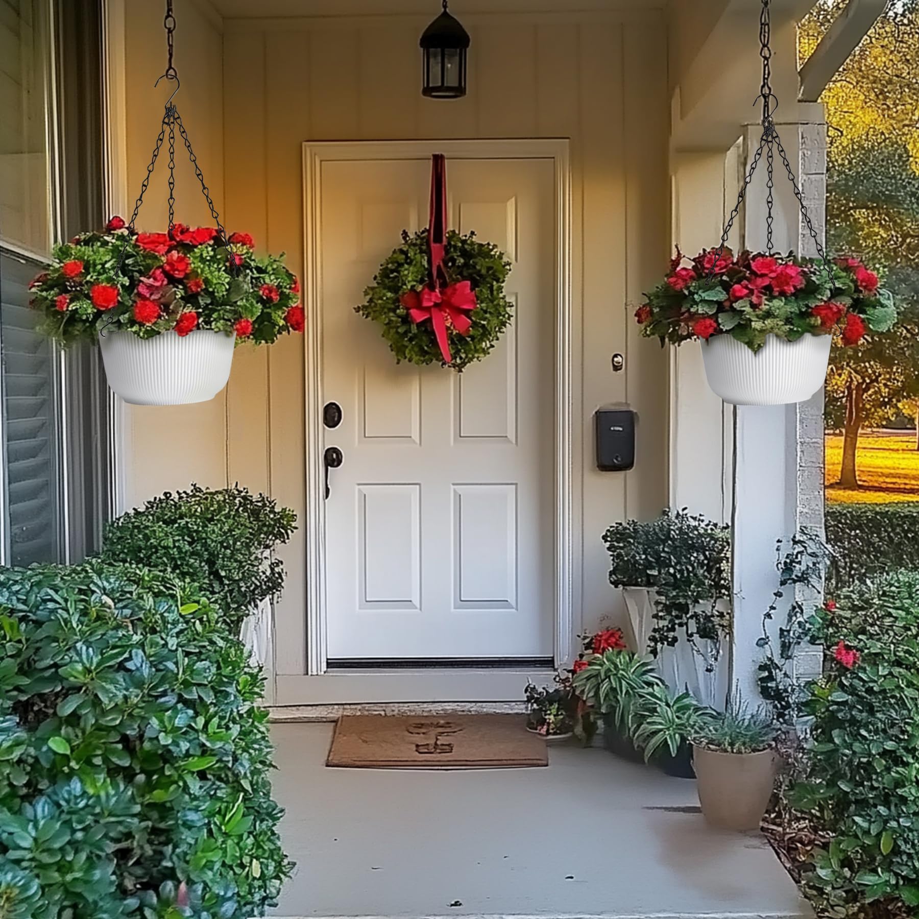 T4U indoor outdoor planter set fits windowsills and patios.