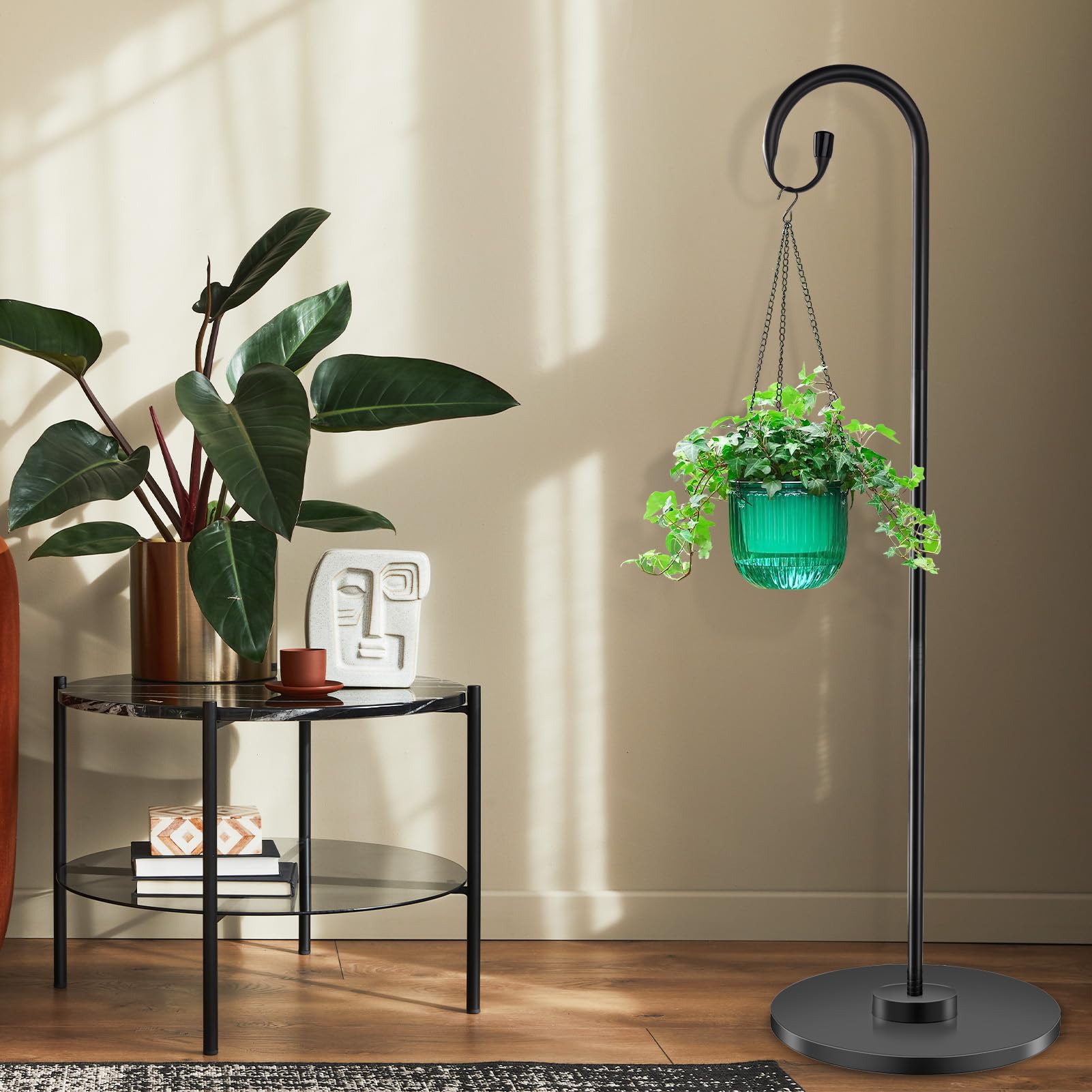 TAGEPUJIE versatile stand for indoor and outdoor use on balconies and yards.
