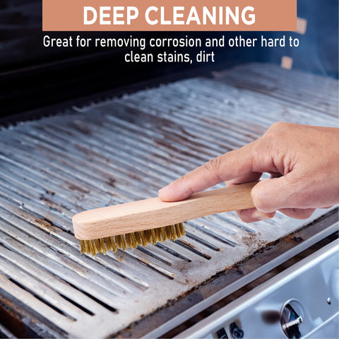 TAKAVU nylon-bristle brush for scratch-free delicate cleaning.