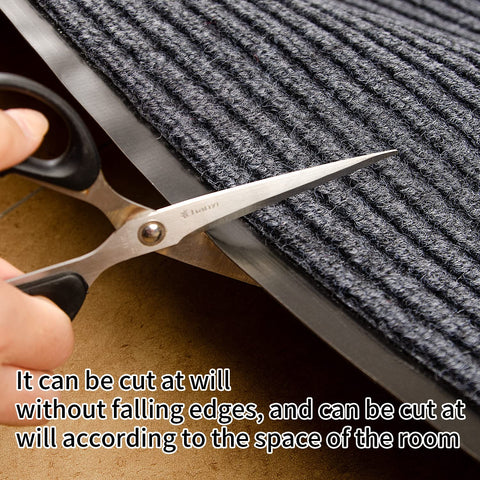 TANYOYO all-purpose entrance mat helps reduce dirt on busy days.