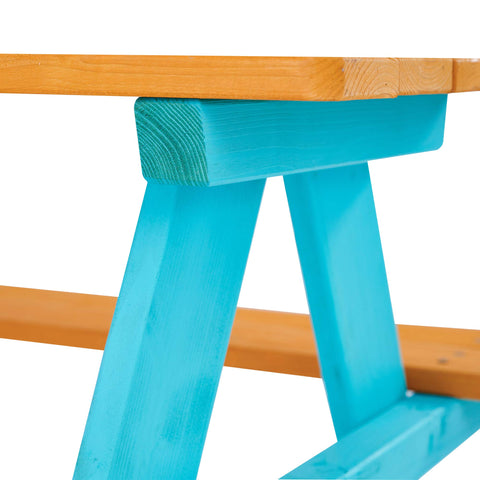 Teamson Kids seats up to four children for family-friendly outdoor gatherings