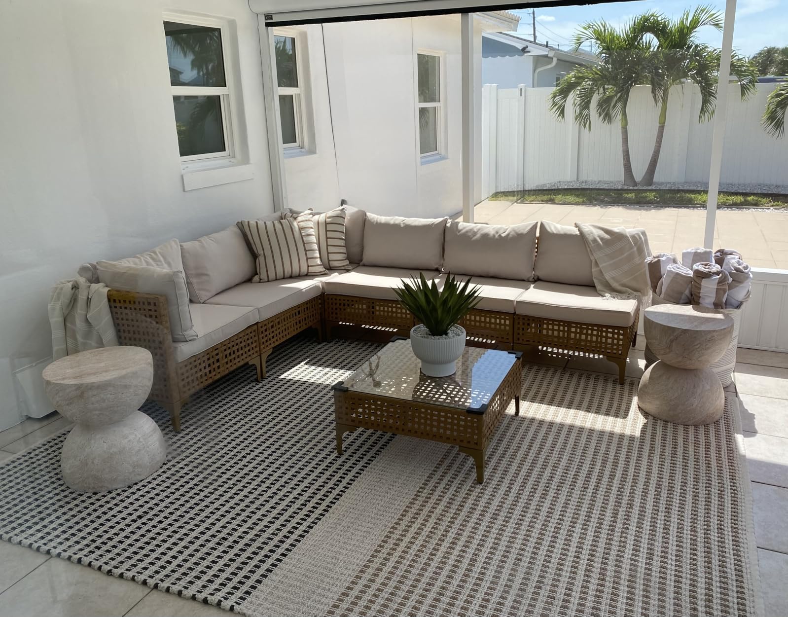 TECOSARA water splash-resistant cushion cover dries quickly after rain