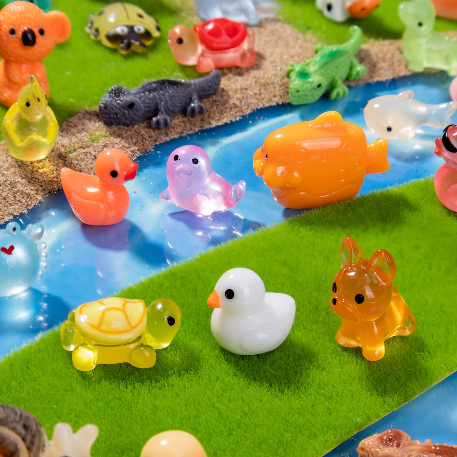 Teenzee dog, lizard and chicken figures for playful crafts