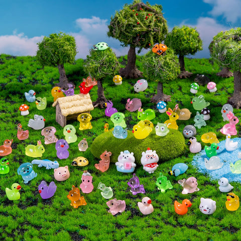 Teenzee lightweight storage; compact mini figures stay tidy after display.