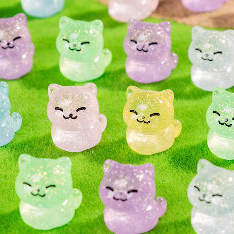 Teenzee mini cats make a thoughtful gift for friends and celebrations.