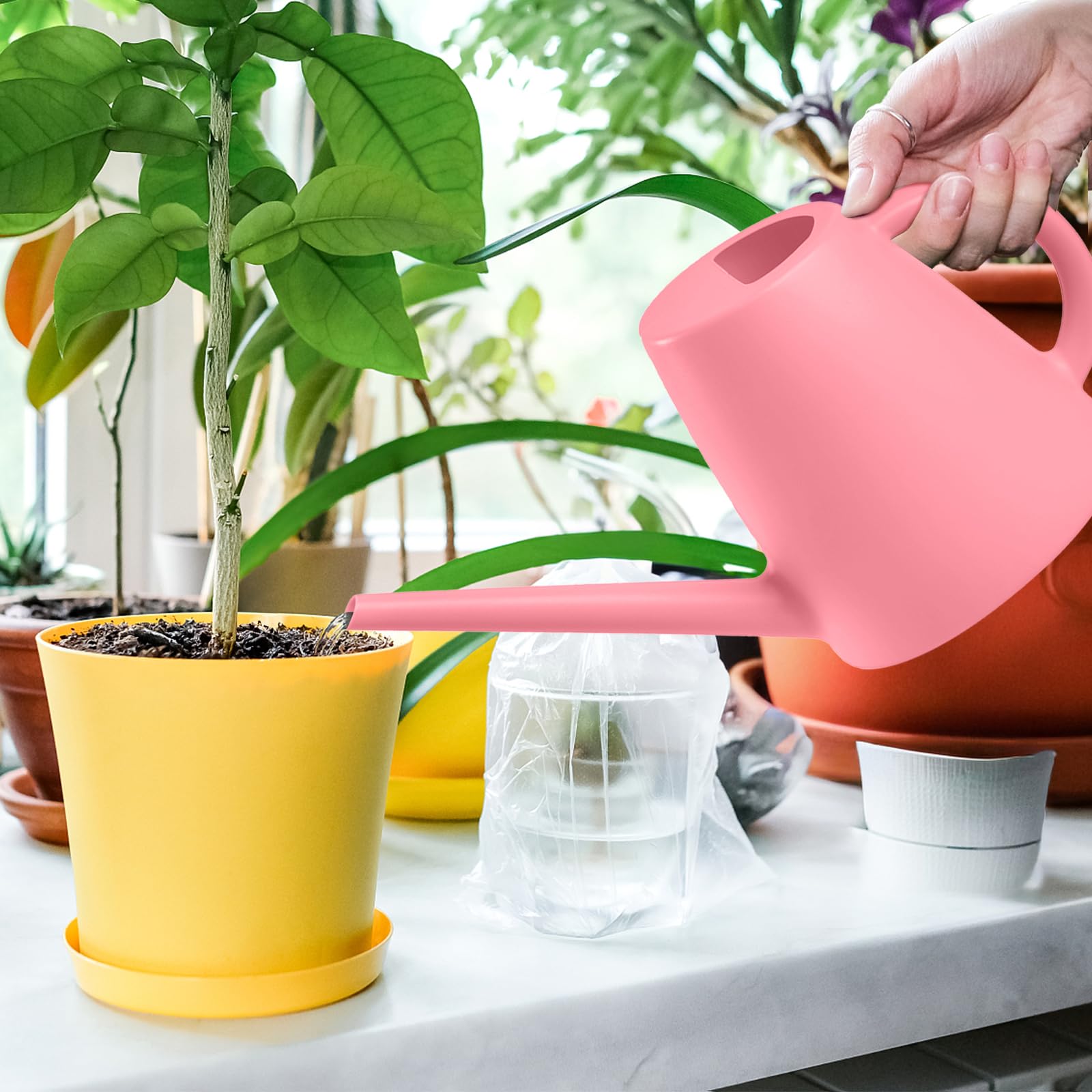 TEIUKAX easy-fill design for quick refills from any faucet.