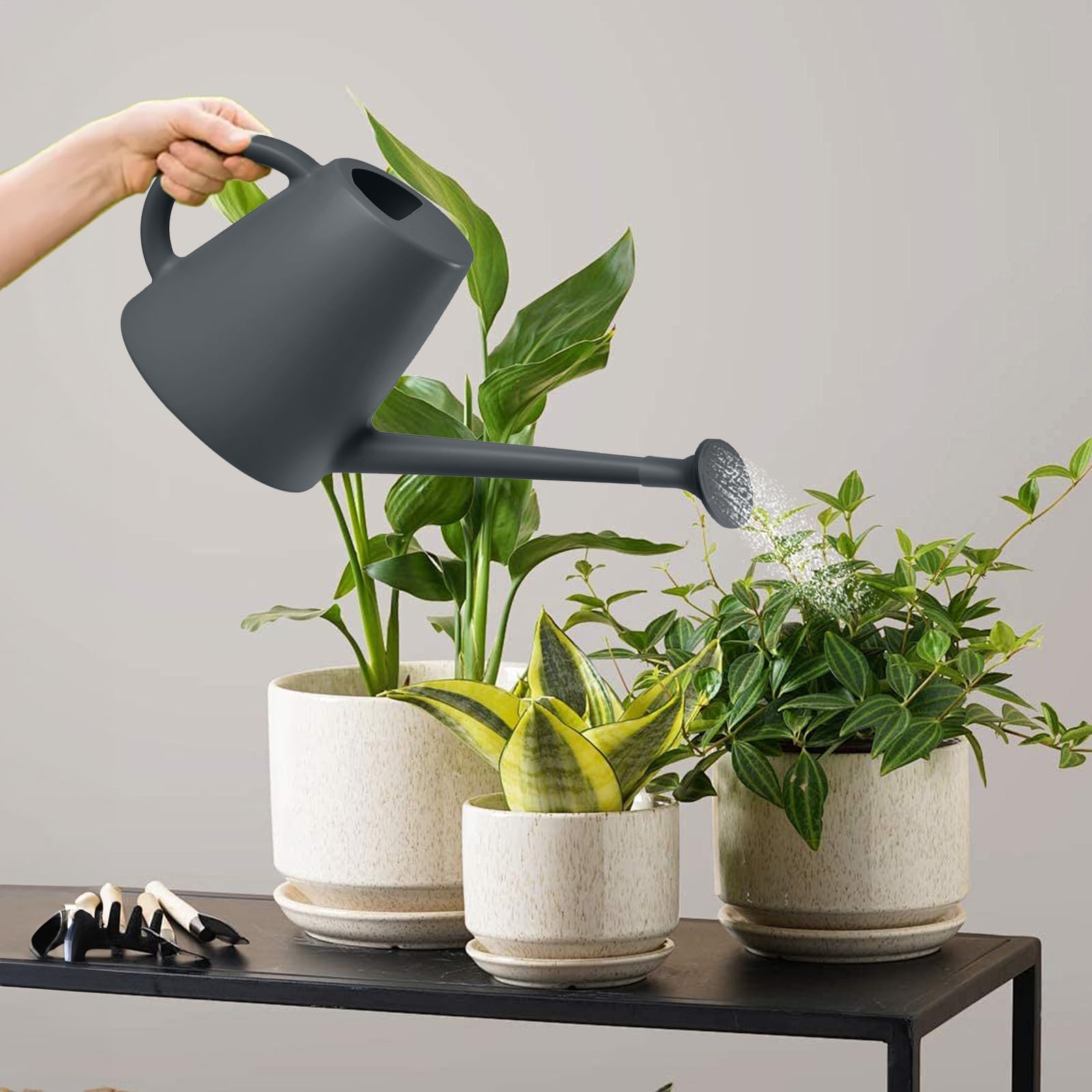 TEIUKAX long-spout pour reduces splashes and water waste.