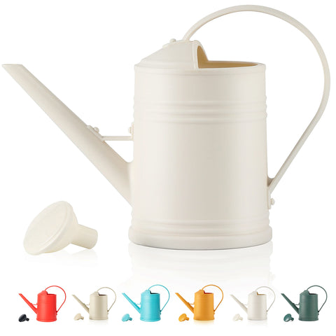 Tennedriv Green plastic indoor watering can with sprinkler head for precise watering of houseplants