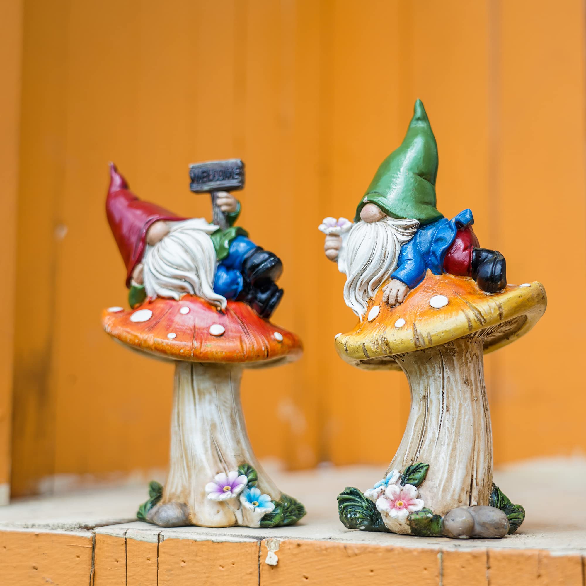 Teresa's Collections gnomes on mushroom compact display for shelves or tabletops
