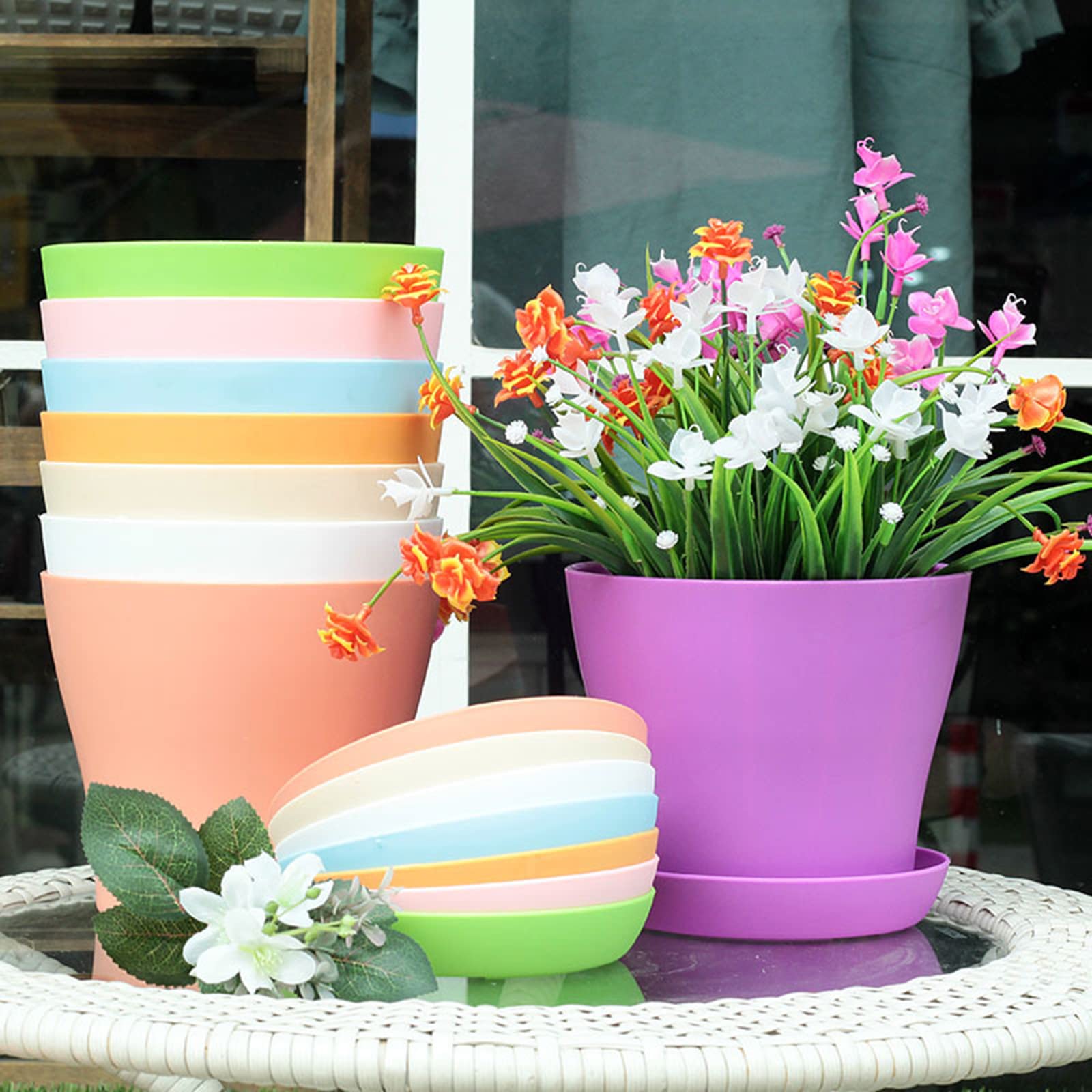 Tergy 4-inch pot with included saucer tray for mess-free use