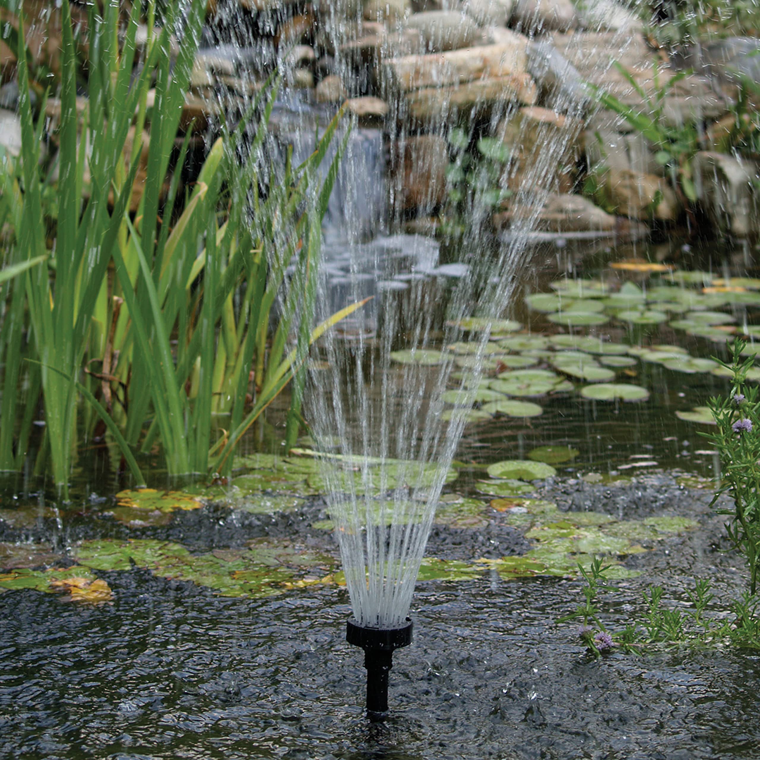 TetraPond fountain set frothy pattern creates bubbly plumes for lively fountain action.