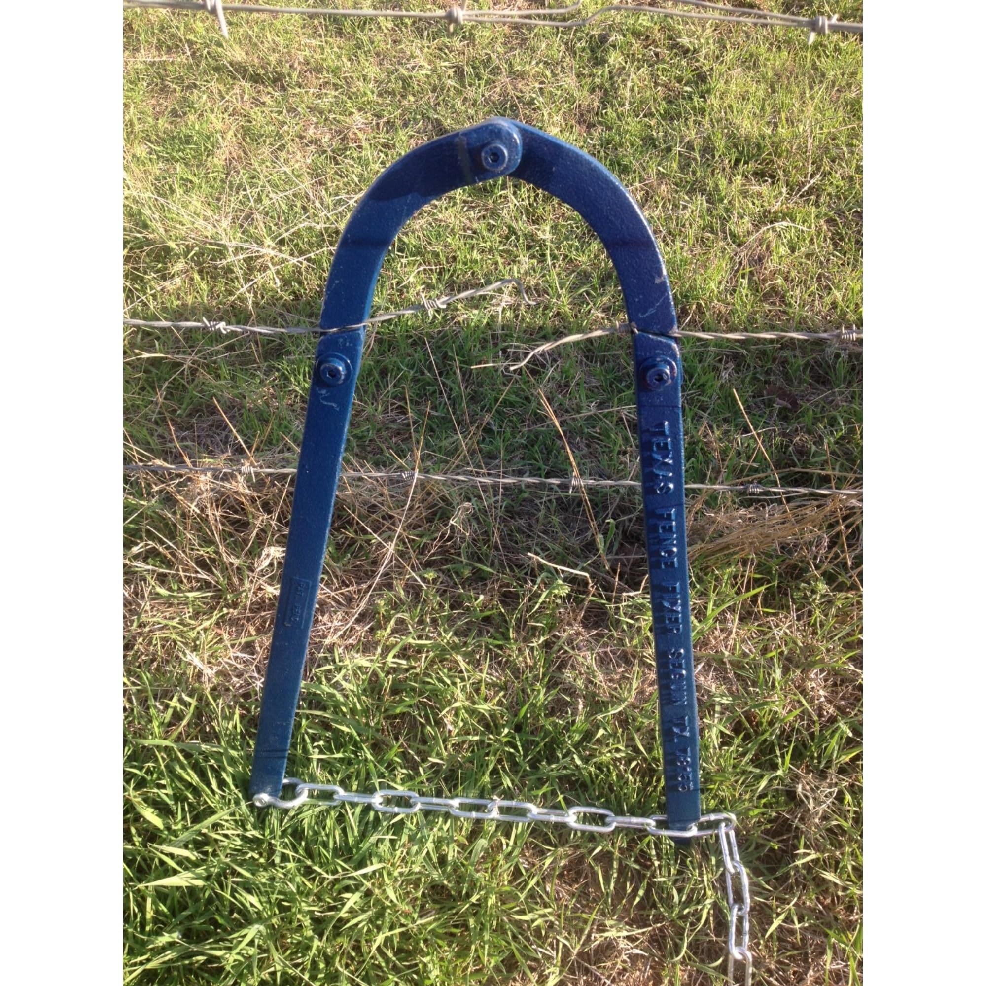 TEXAS FENCE FIXER eliminates staple removal during tightening
