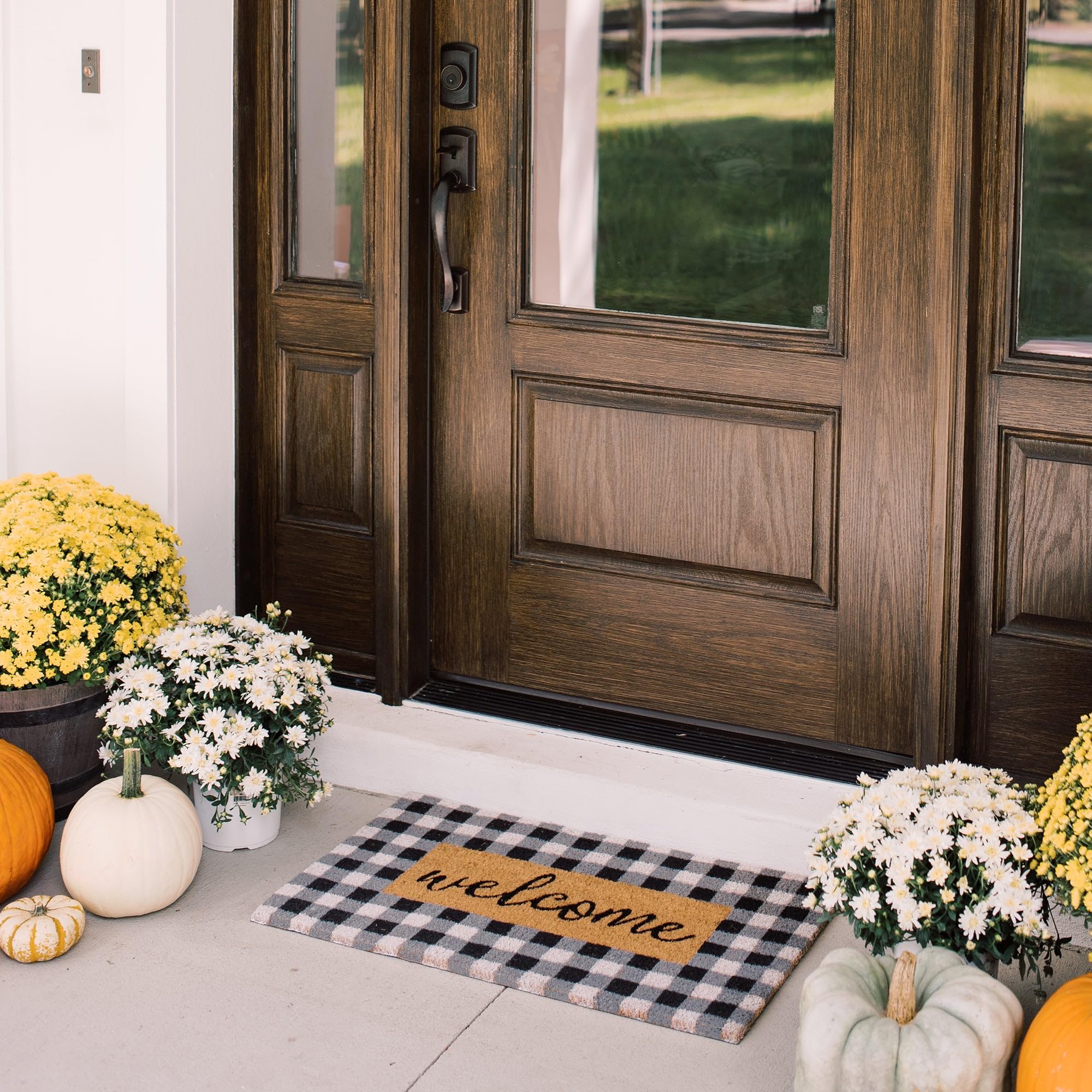 THEODORE MAGNUS non-slip backing ensures stable footing on entryways.