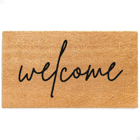 Theodore Magnus door mat at front door with dirt-trapping coir