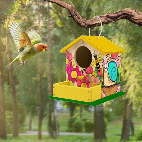 Thick&Thin perch and entrance design invites birds and adds charm.
