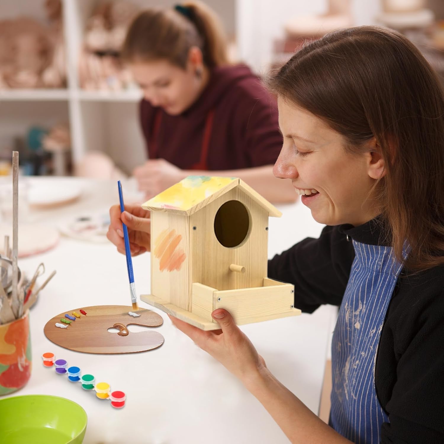 Thick&Thin Bird House Kit perch and design details invite birds.
