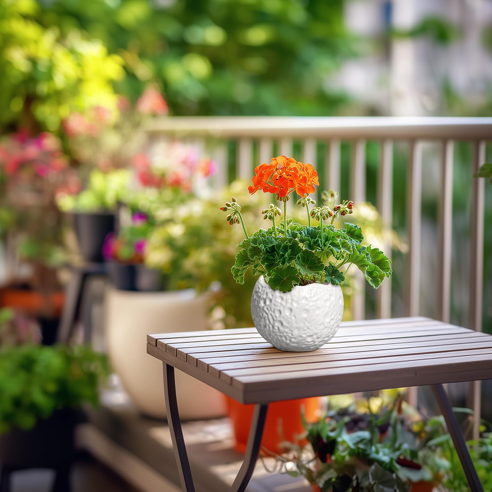 Thirtypot desk decor round planter enhances workspace with modern style