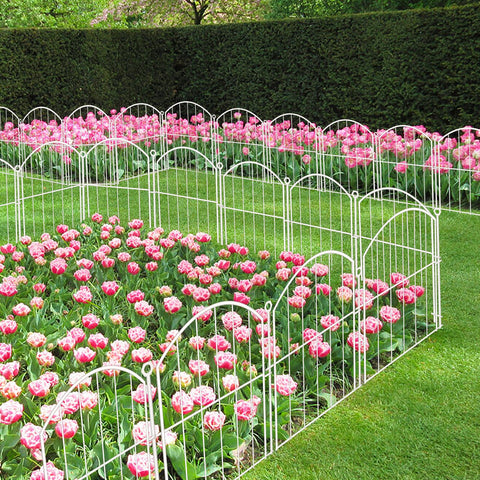 Thrivinest rustproof border panel demonstrates durable outdoor fencing suitable for flower beds and patios.