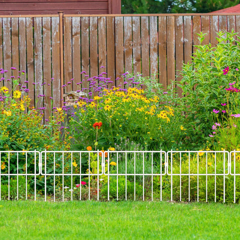 Thrivinest easy-to-store fencing suitable for seasonal setup and tidy storage.