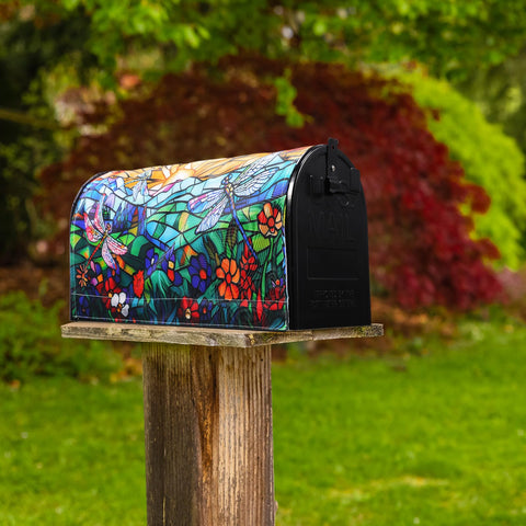 Tiamon dragonfly décor makes a thoughtful housewarming gift.