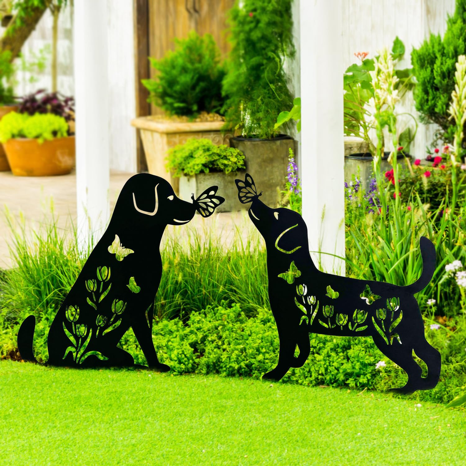 TIGGSY garden-decor-dog-silhouette stake brings curb appeal to any yard.